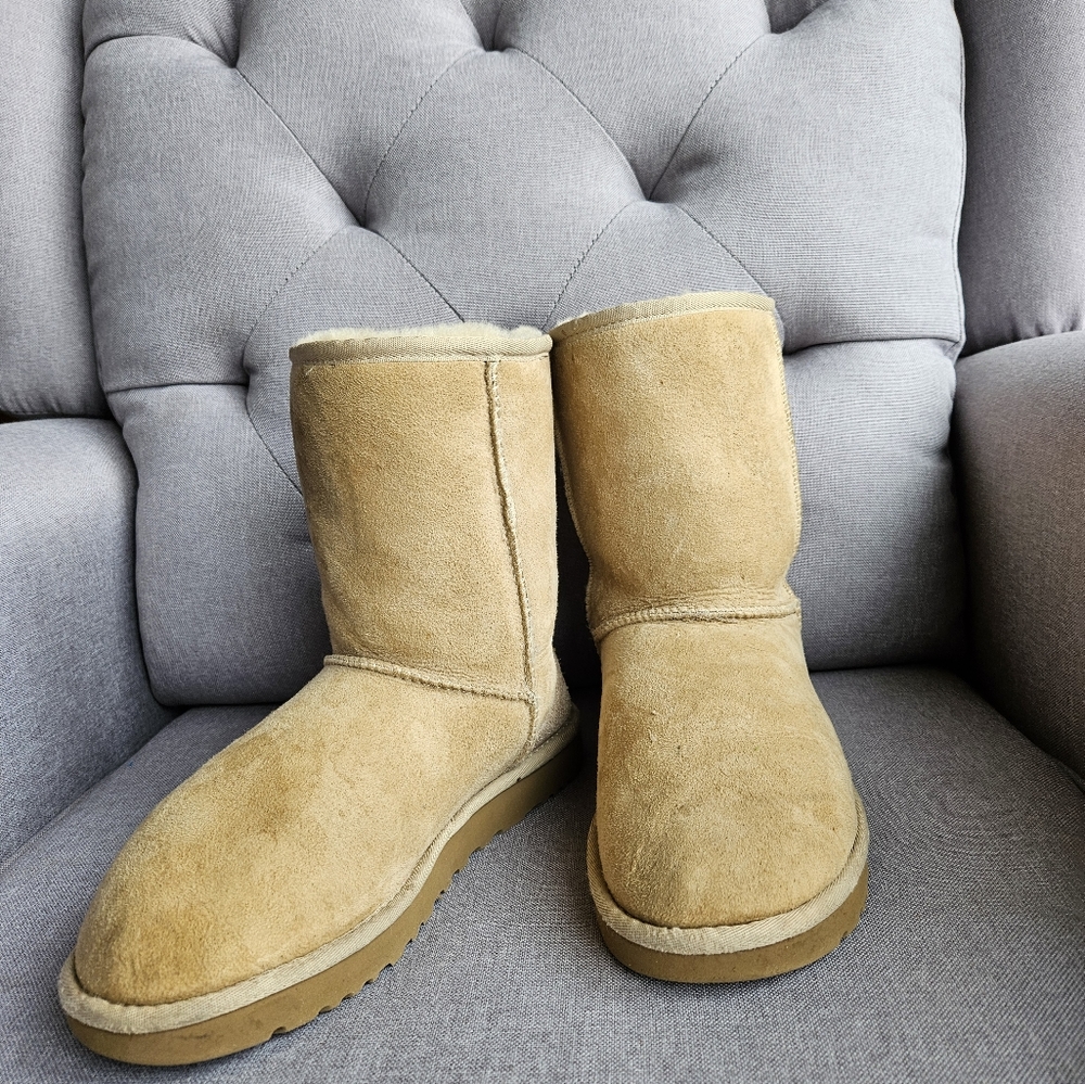Short Sand color Uggs size 9